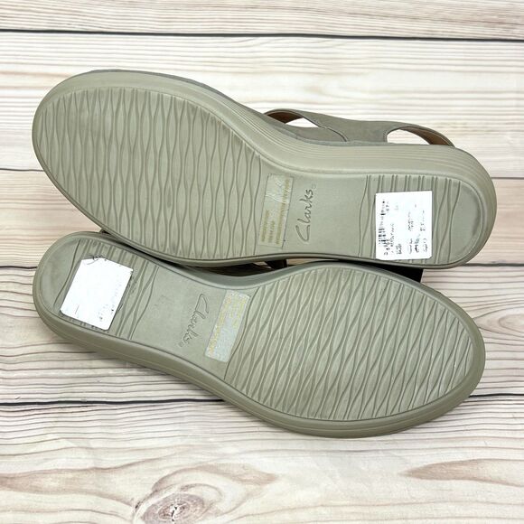 Clarks Reedly Juno Wedge Sandals Womens 8W Sage Nubuck Leather Triple Strap Shoe - Picture 9 of 15